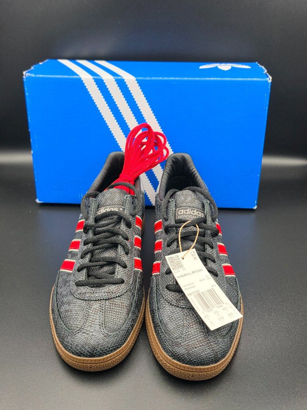 Adidas Handball Spezial Black Red Gum Men's 9 Women's 10 KK1191 NIB - Picture 3 of 6